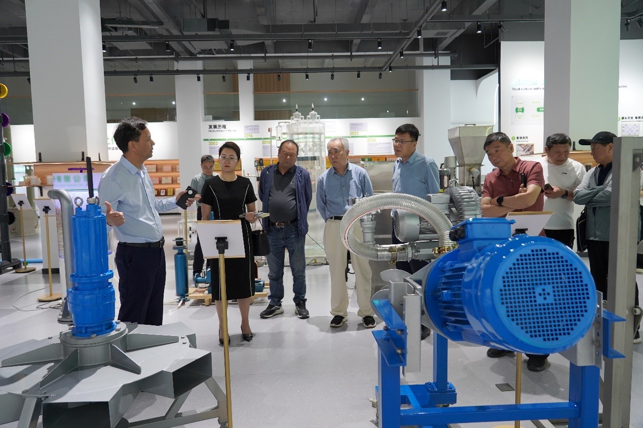 河南省环保产业协会焦飞会长一行莅临调研
